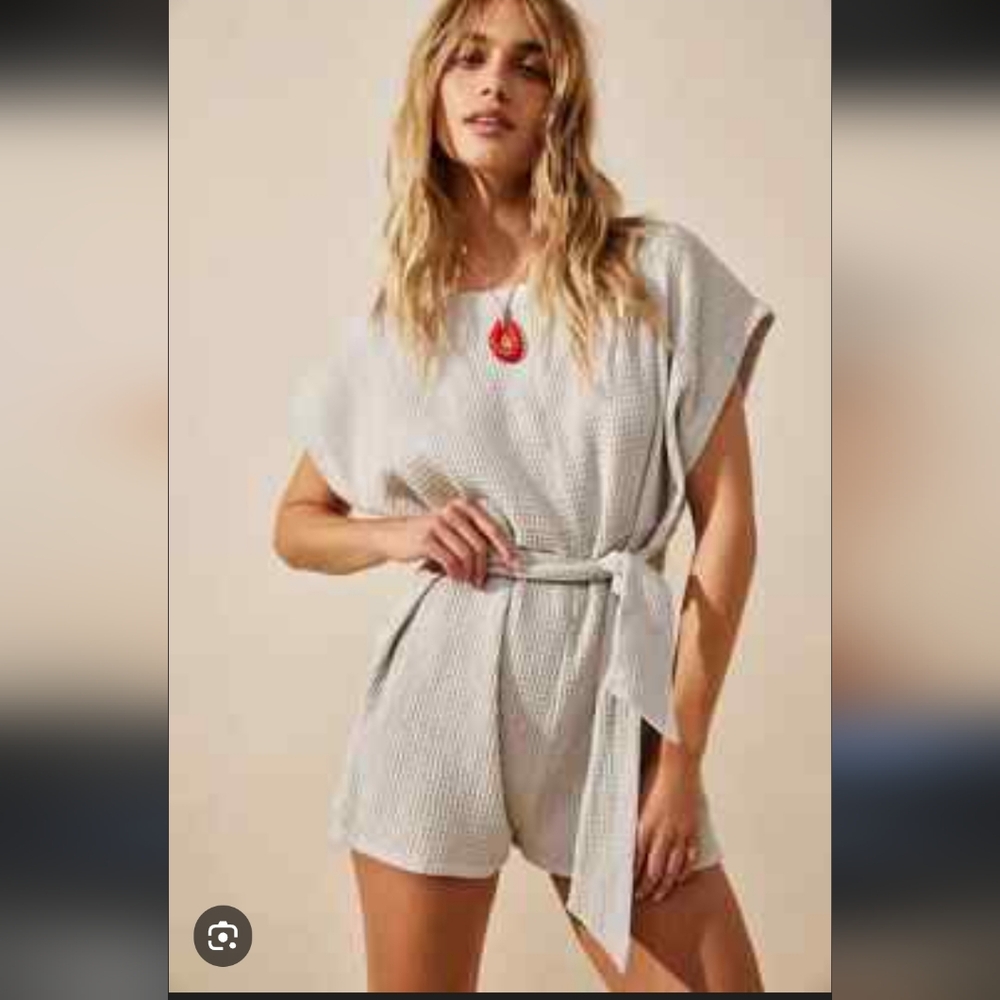 Free People Pull Me In Gray Romper - Picture 3 of 10